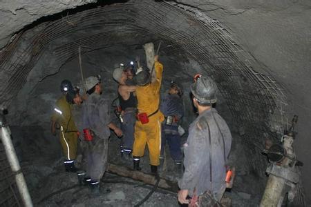 富文镇工程爆破中的危险因素分析以及应对工程爆破危险的措施